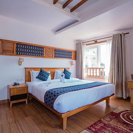 Himalayan Glory Inn Pokhara Esterno foto