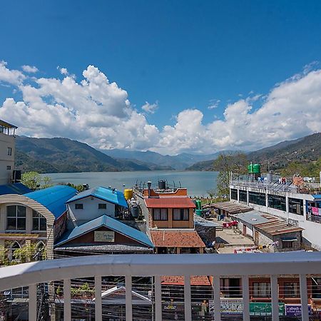 Himalayan Glory Inn Pokhara Esterno foto
