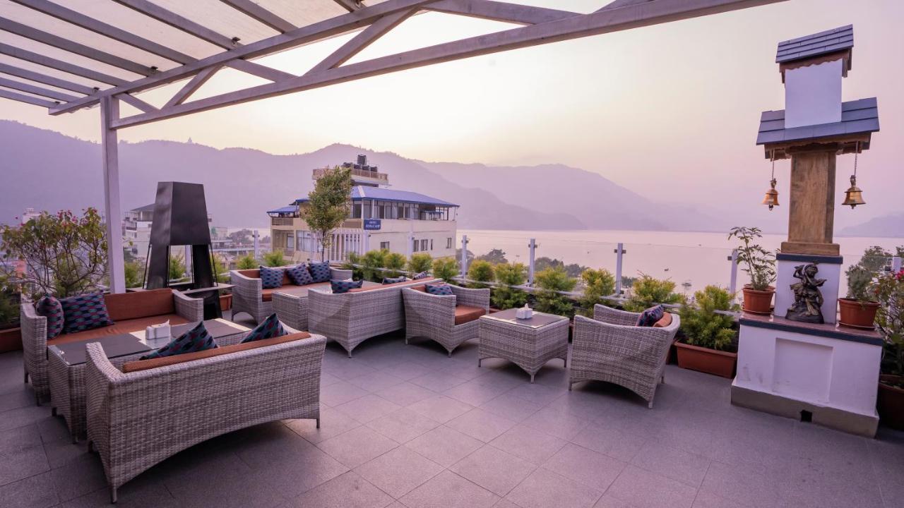 Himalayan Glory Inn Pokhara Esterno foto