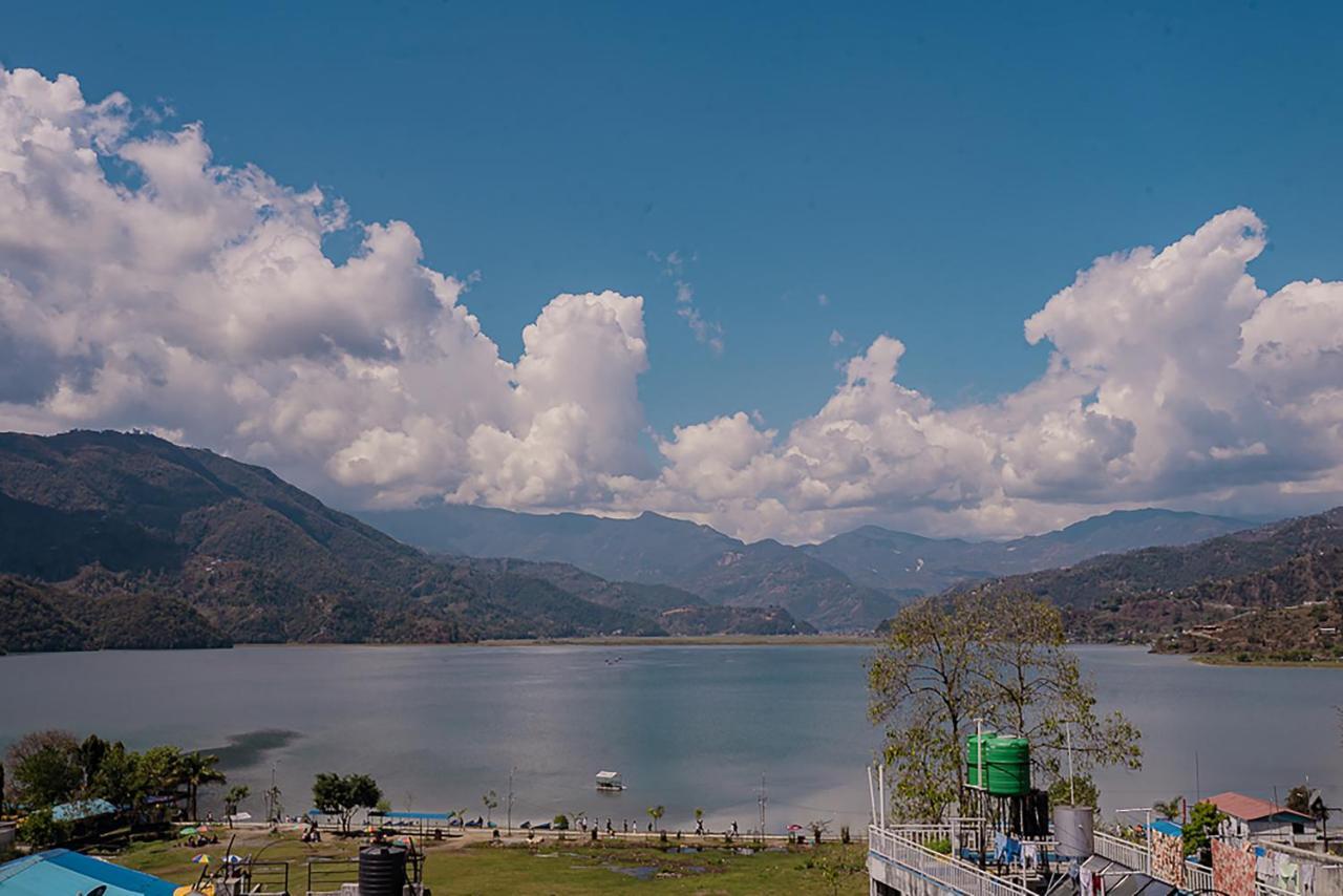 Himalayan Glory Inn Pokhara Esterno foto