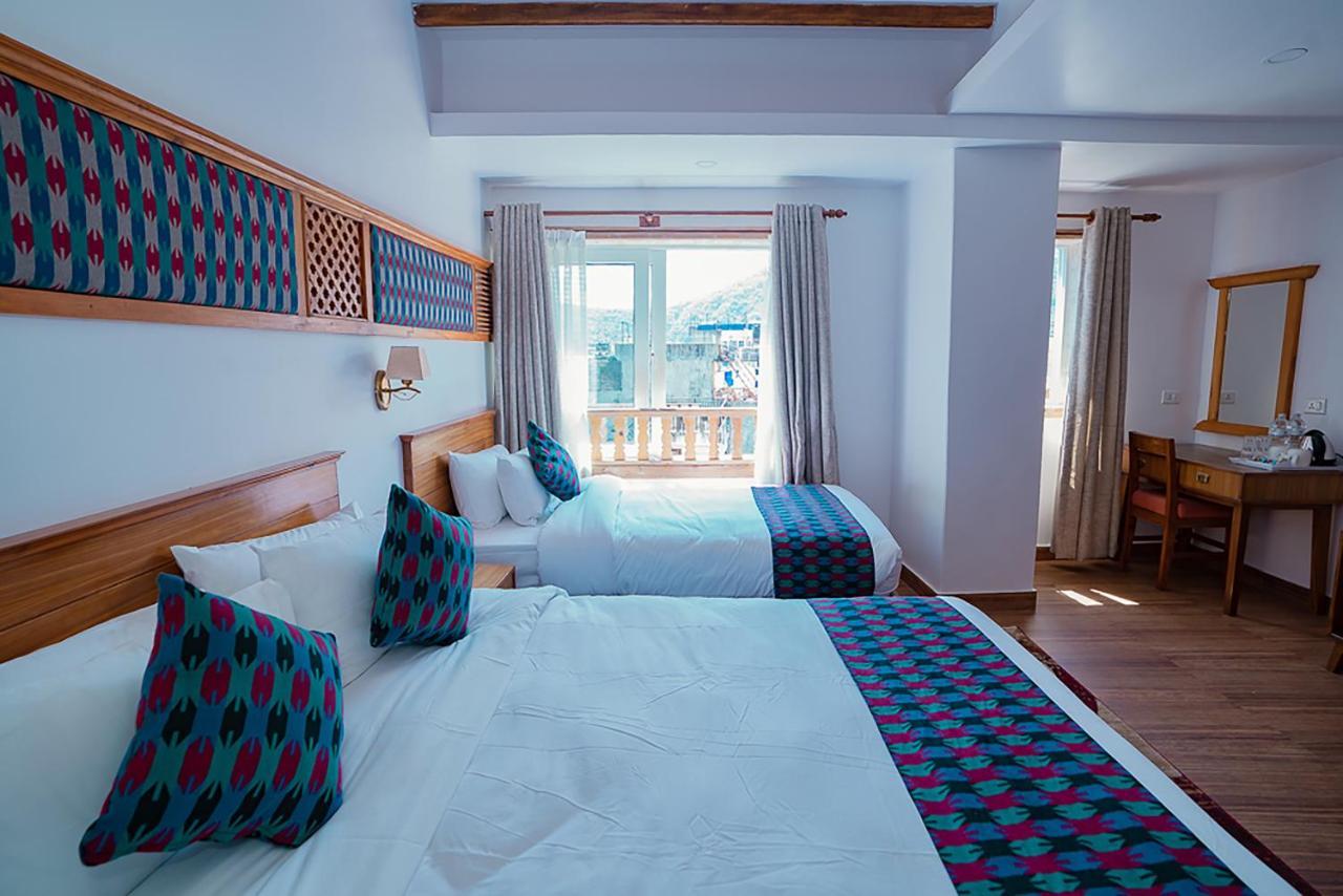 Himalayan Glory Inn Pokhara Esterno foto