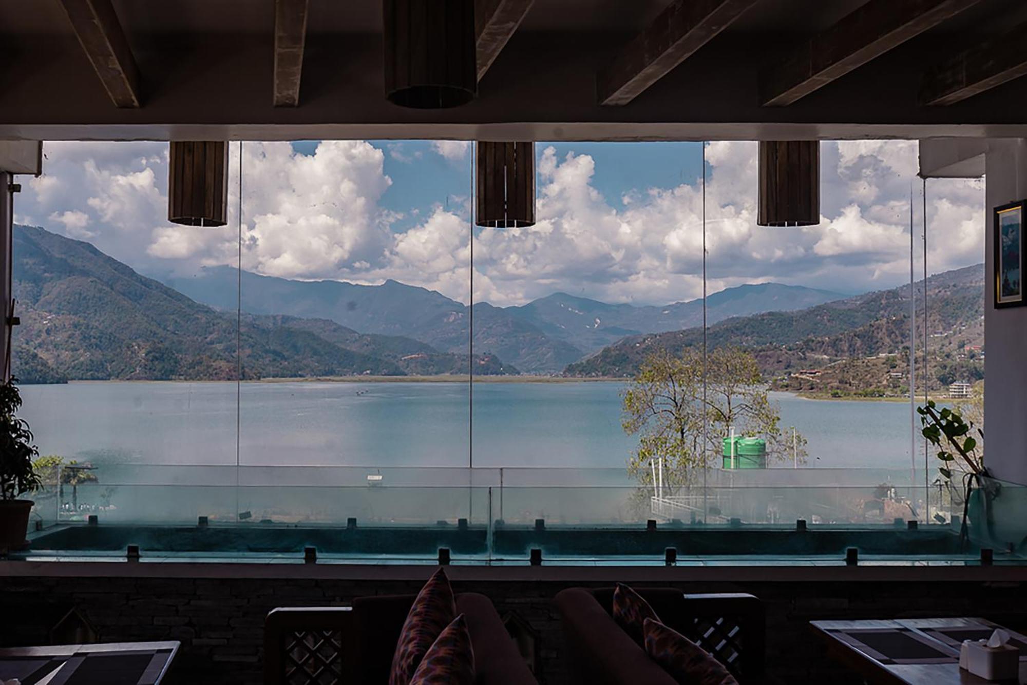 Himalayan Glory Inn Pokhara Esterno foto